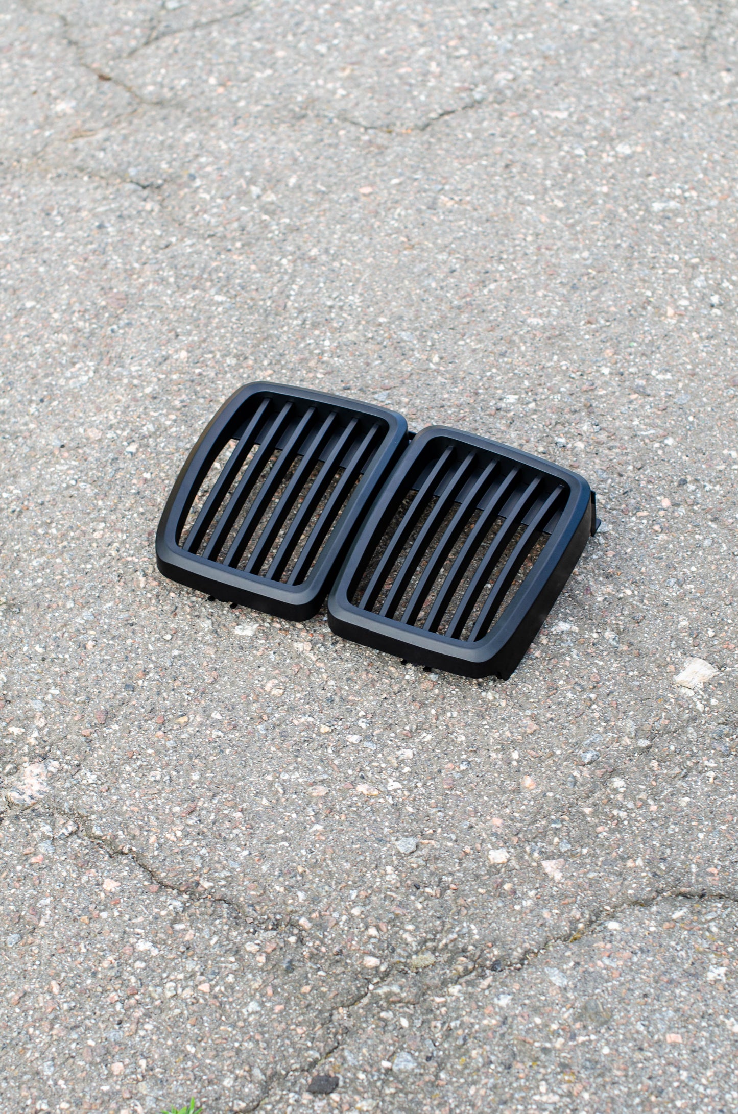 Shadowline Center Kidney Grill for E30