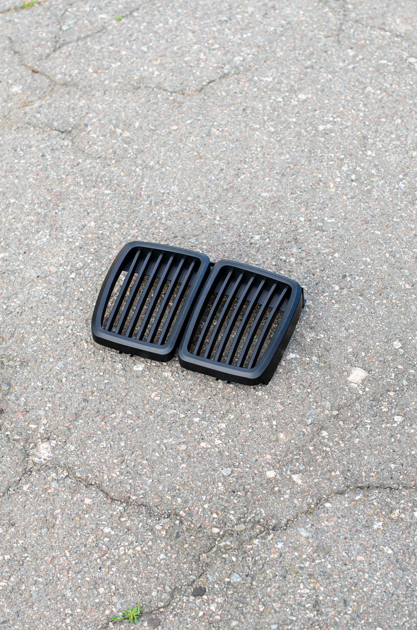 Shadowline Center Kidney Grill for E30