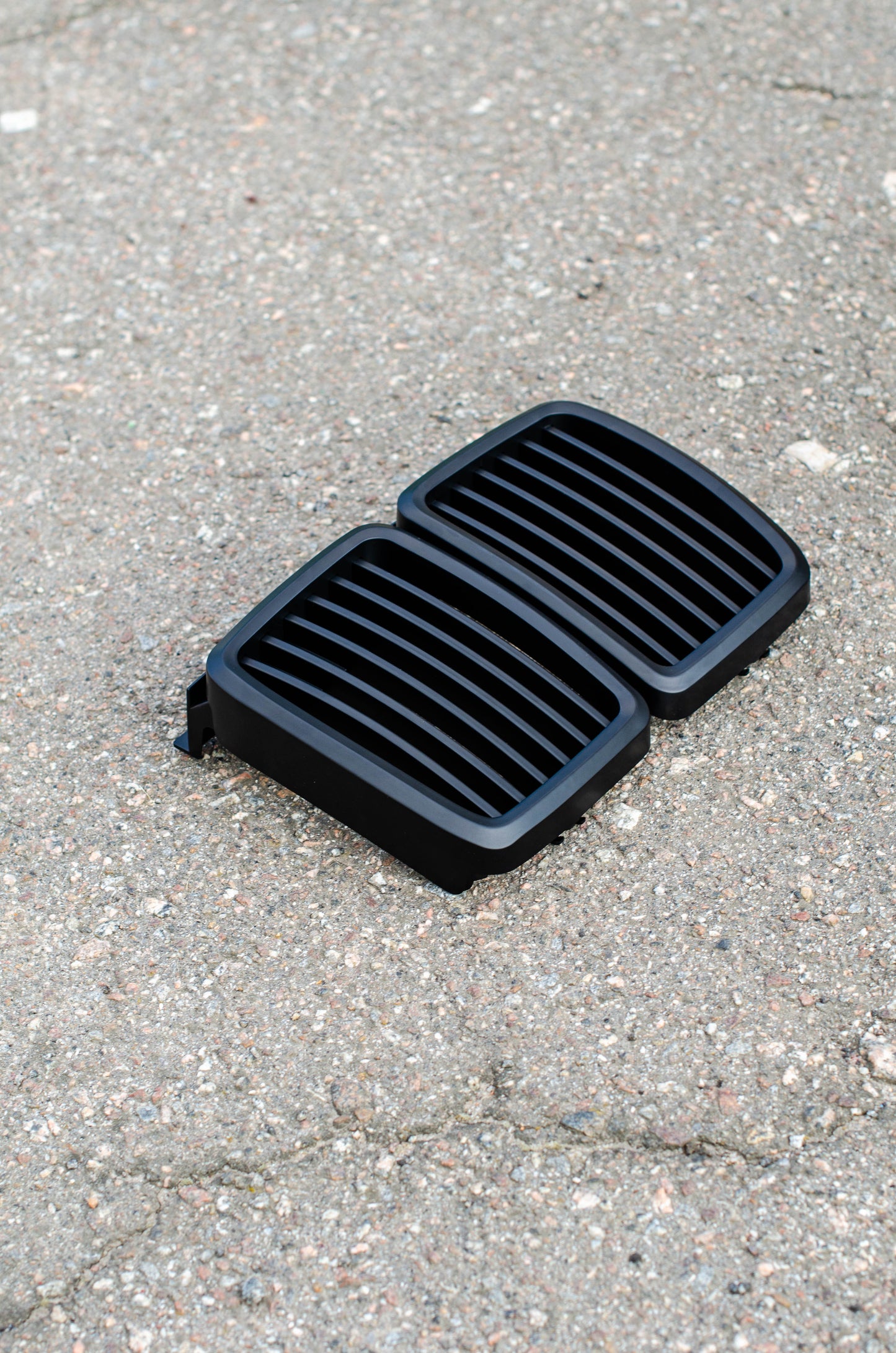 Shadowline Center Kidney Grill for E30