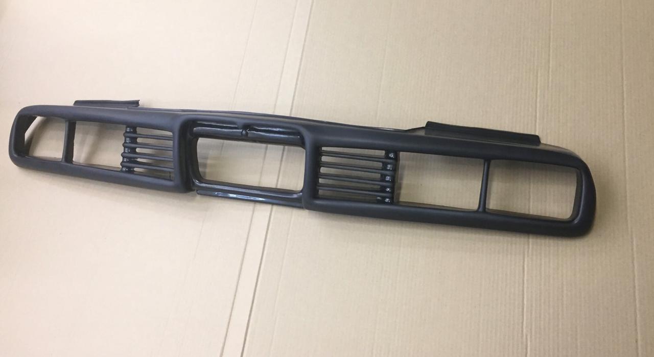Taifun grille for double square headlights BMW E30, abs-plastic (Only grill with minor production damage)