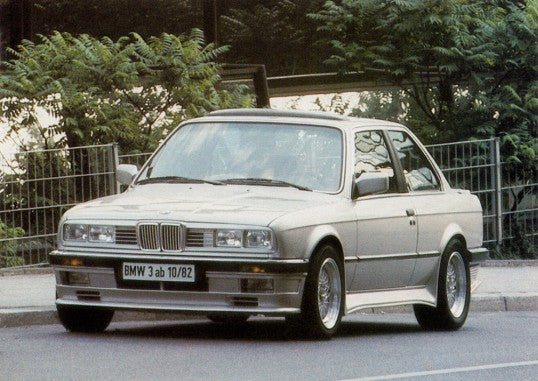 Taifun grille for double square headlights BMW E30, abs-plastic (Only grill with minor production damage)