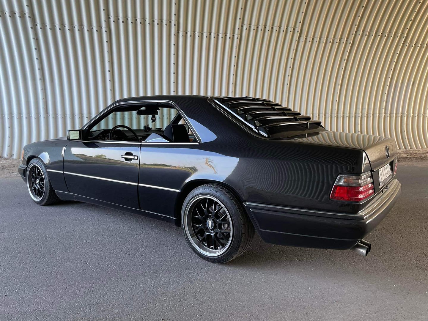 Rear Window Louvers Mercedes-Benz C124