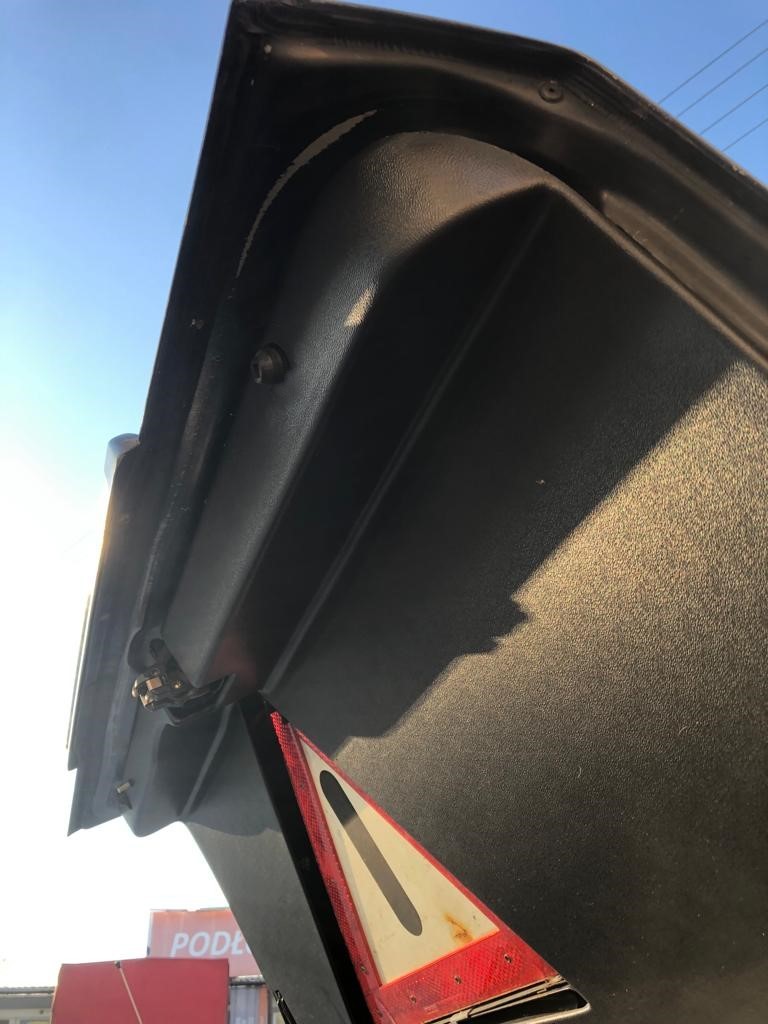 Trunk Trim Mercedes-Benz 190 W201