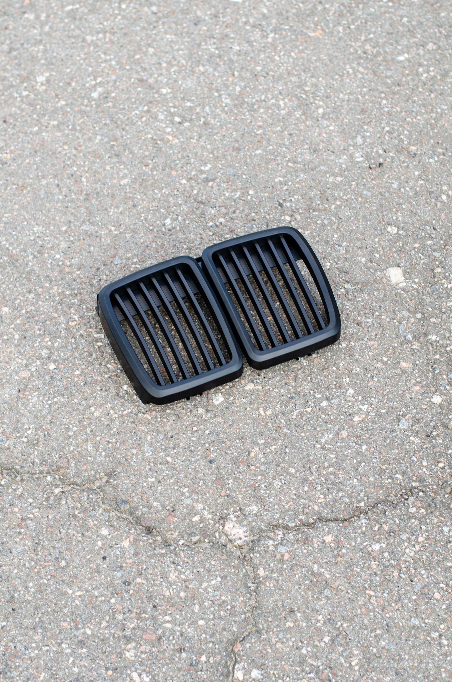 Shadowline Center Kidney Grill for E30