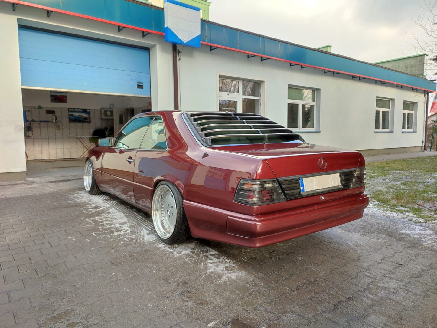 Rear Window Louvers Mercedes-Benz C124