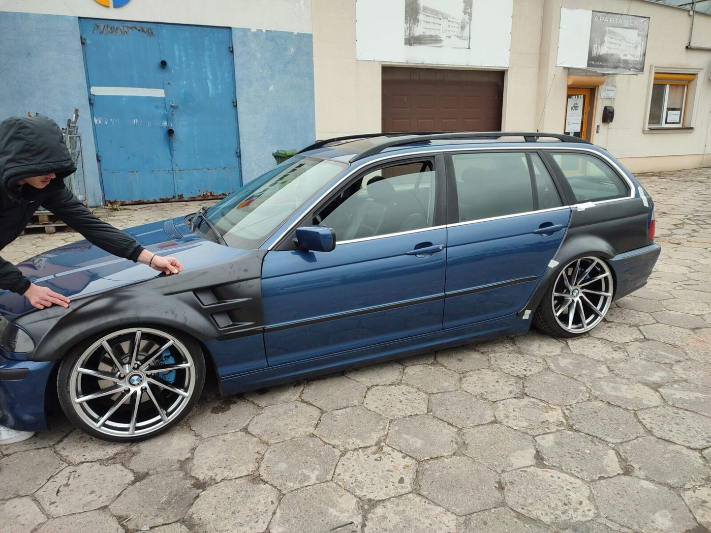 Wide Body Kit for BMW E46 Touring (Felony Form style)