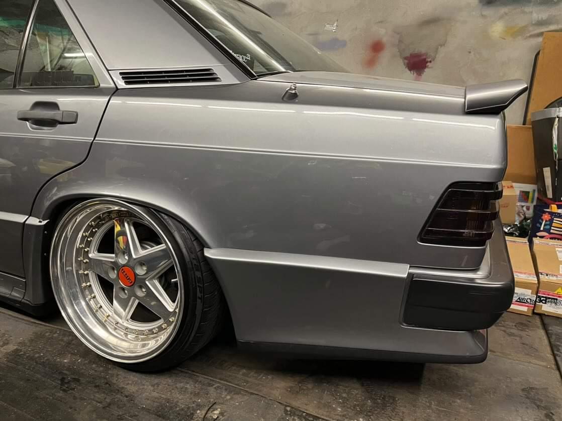Neat Spoiler for Mercedes-Benz 190 W201