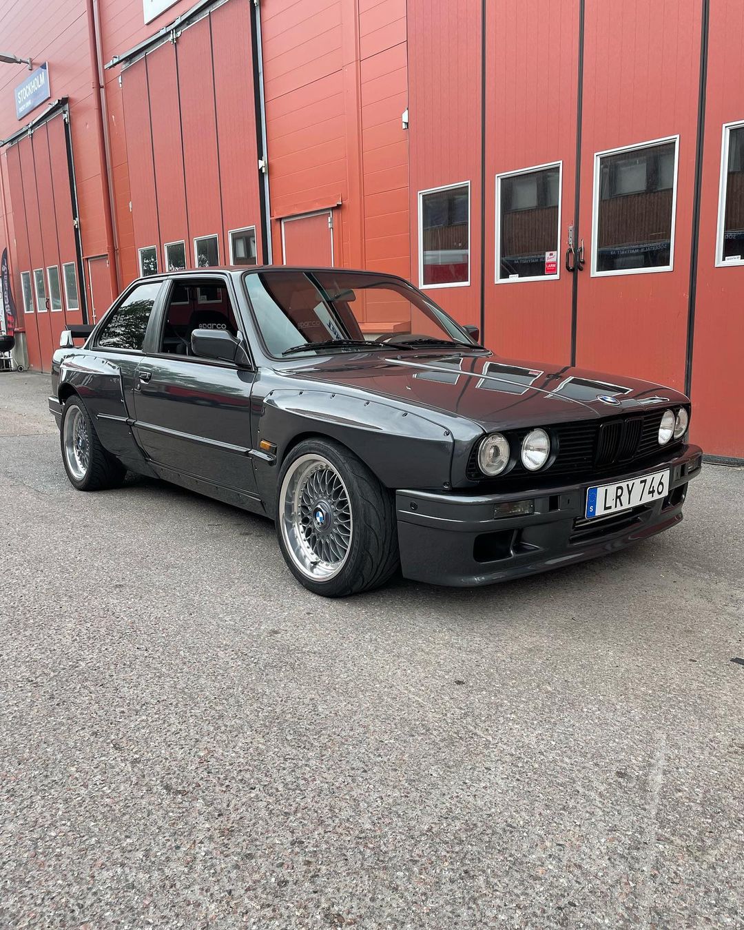 Широкий обвіс (Pandem) для BMW e30