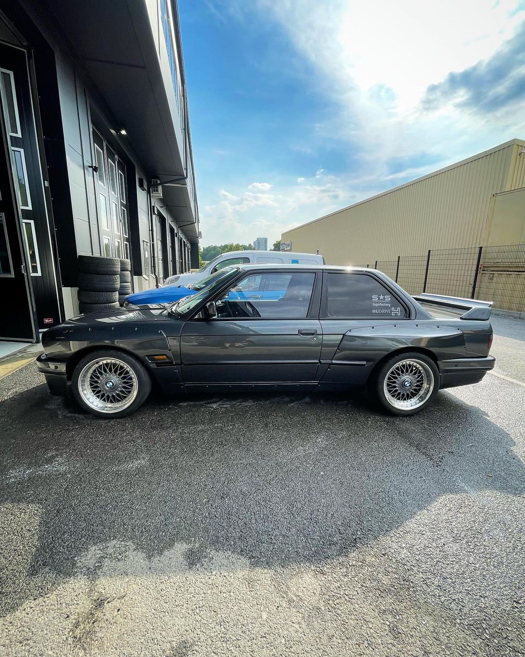 Широкий обвіс (Pandem) для BMW e30