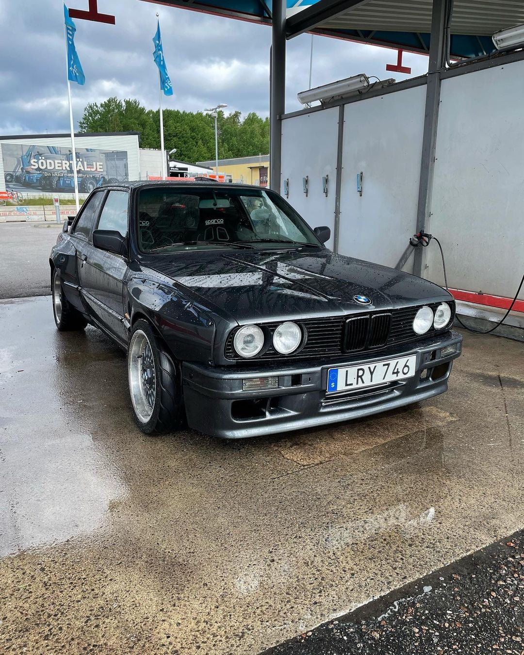 Широкий обвіс (Pandem) для BMW e30