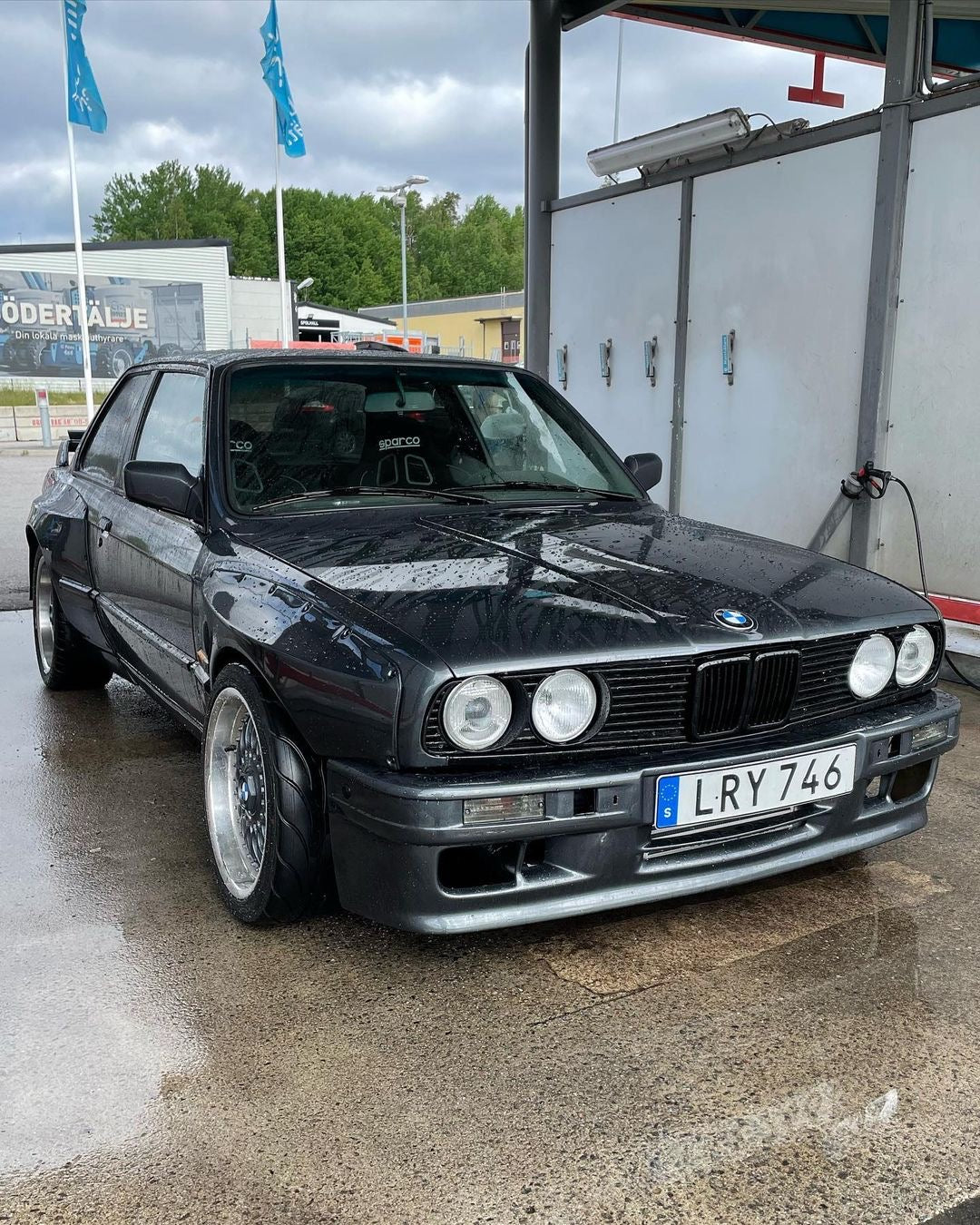 Широкий обвіс (Pandem) для BMW e30