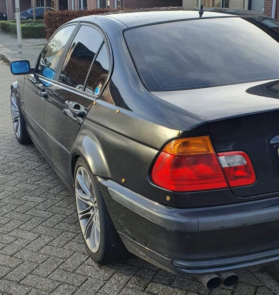 Wide Body Kit for BMW E46 Sedan (Felony Form style)