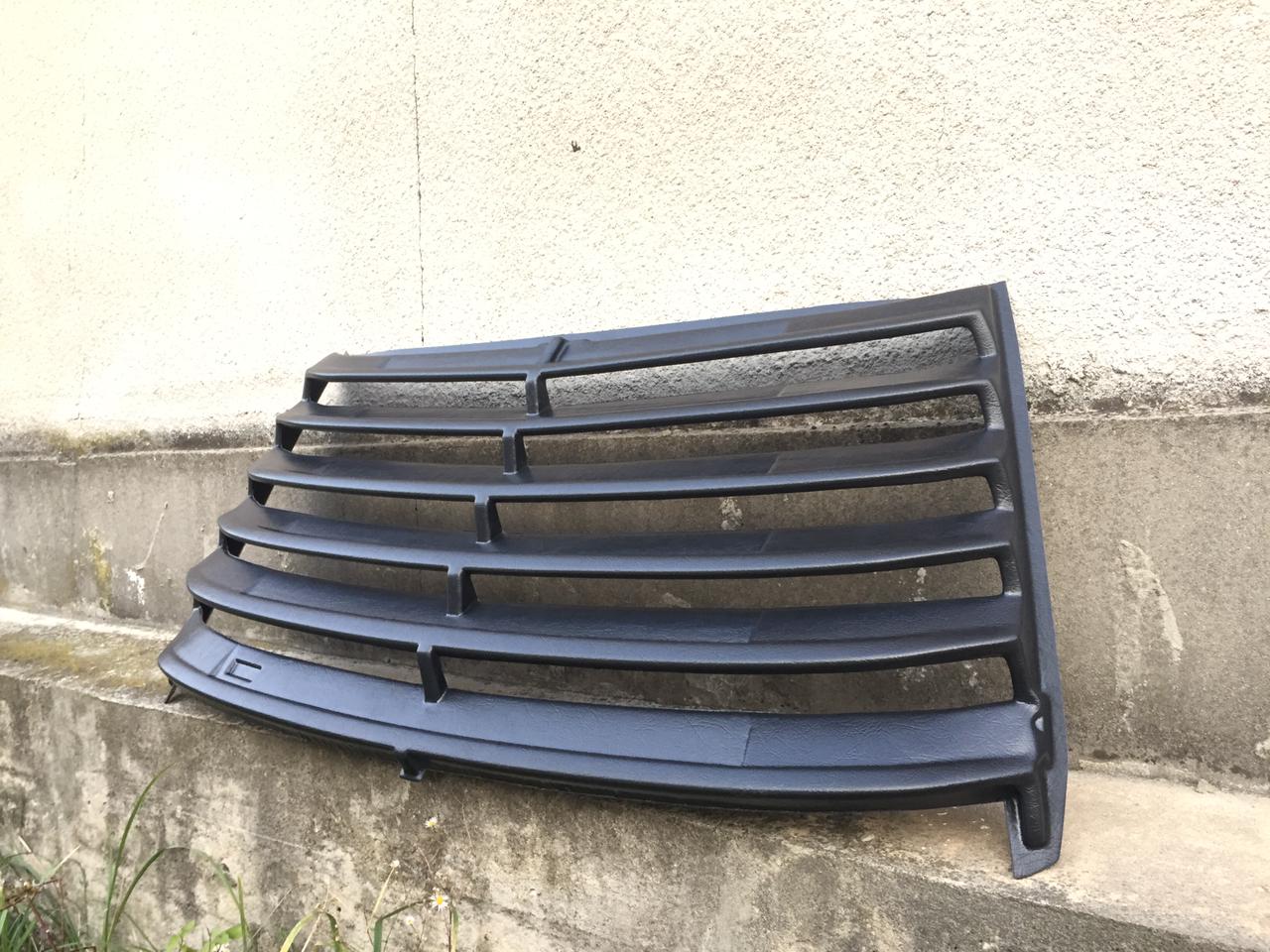 Rear Window Louvers Mercedes-Benz W124