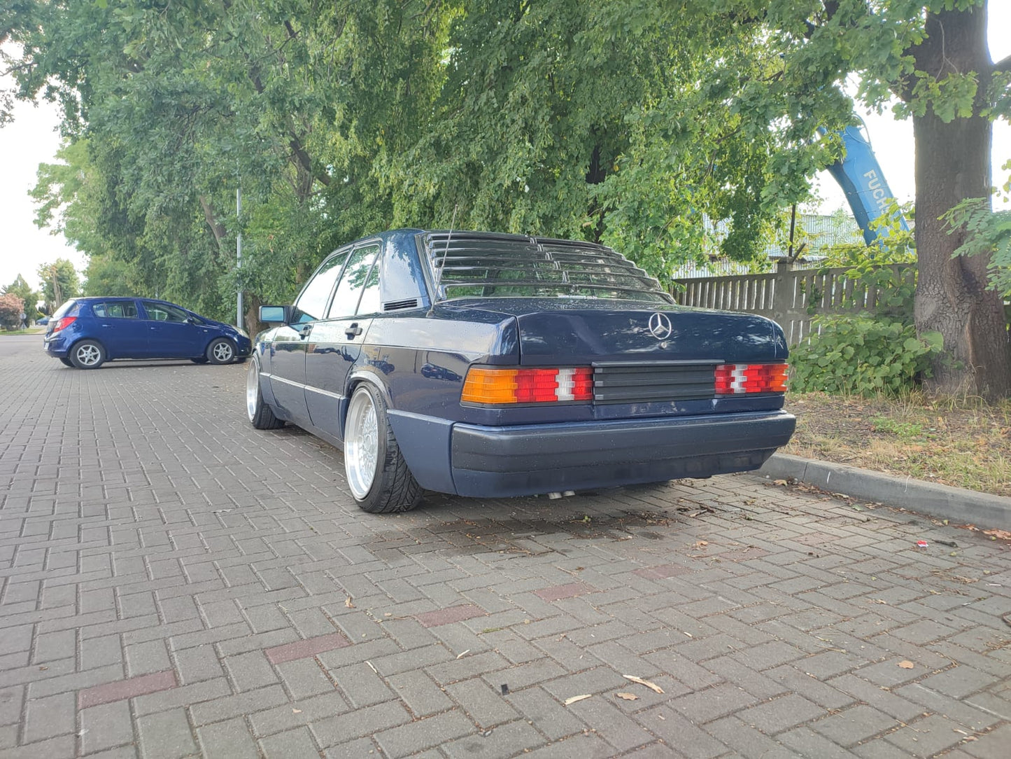 Blende Mercedes-Benz 190 W201