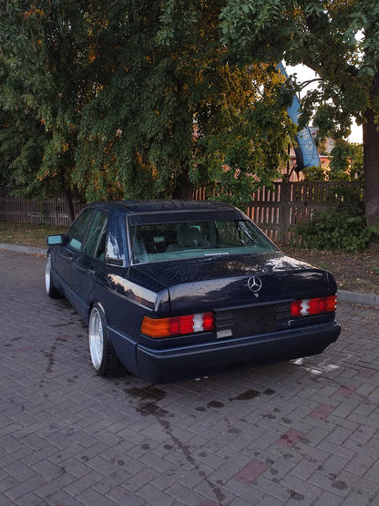 Rear window spoiler Mercedes-Benz 190 W201
