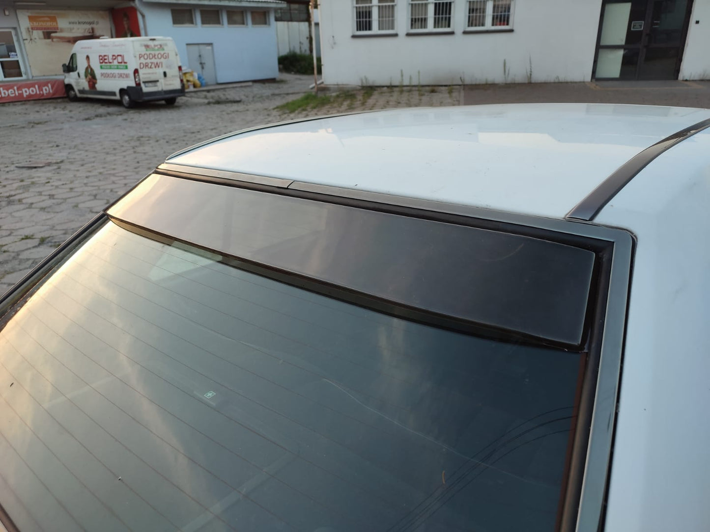Rear window spoiler Mercedes-Benz 190 W201
