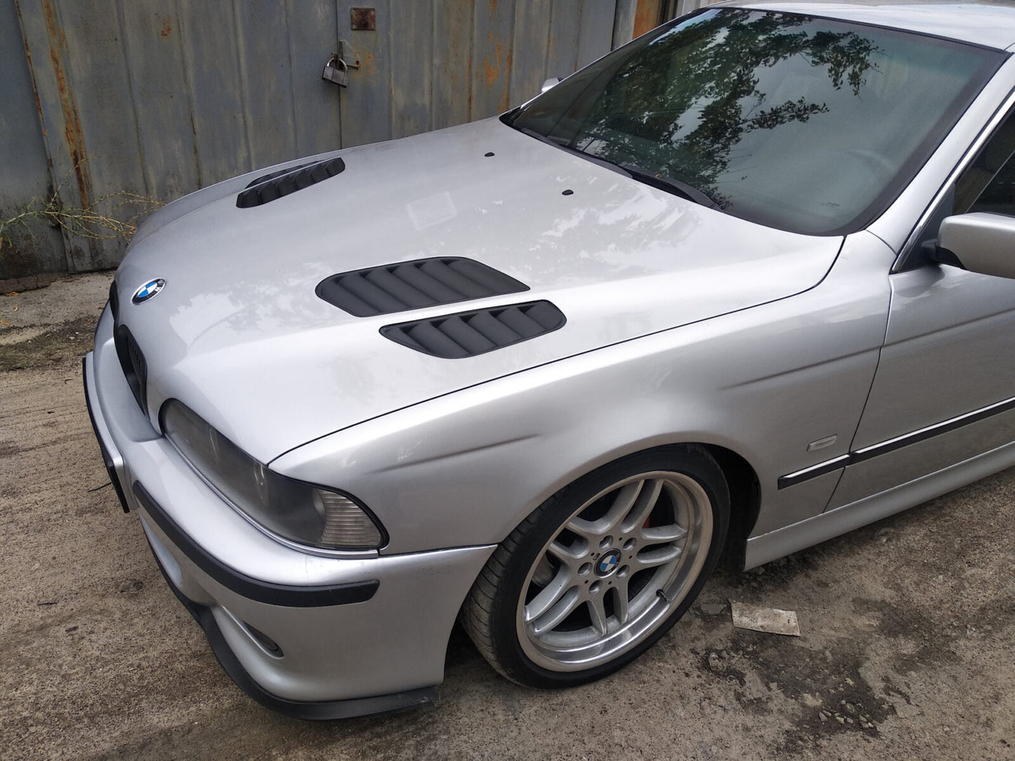 Hills for hood GTR for BMW e39