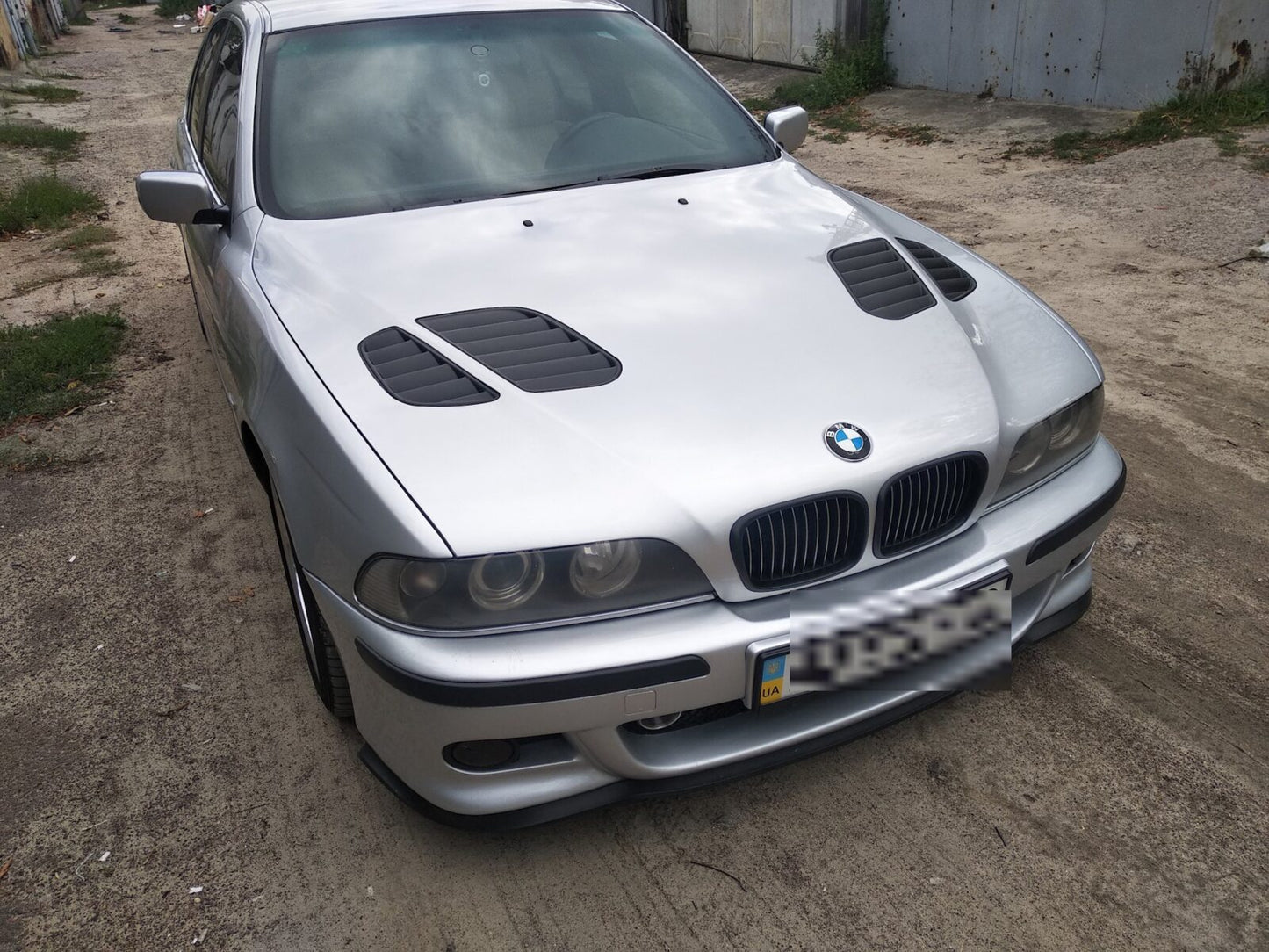 Hills for hood GTR for BMW e39