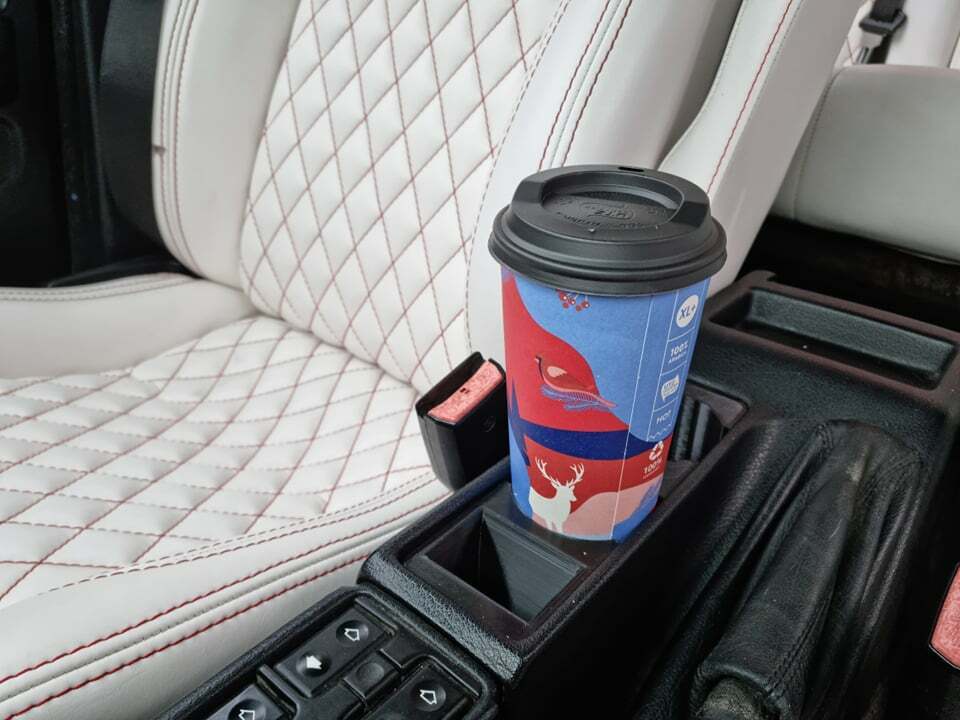 BMW e32 cupholder 7 series