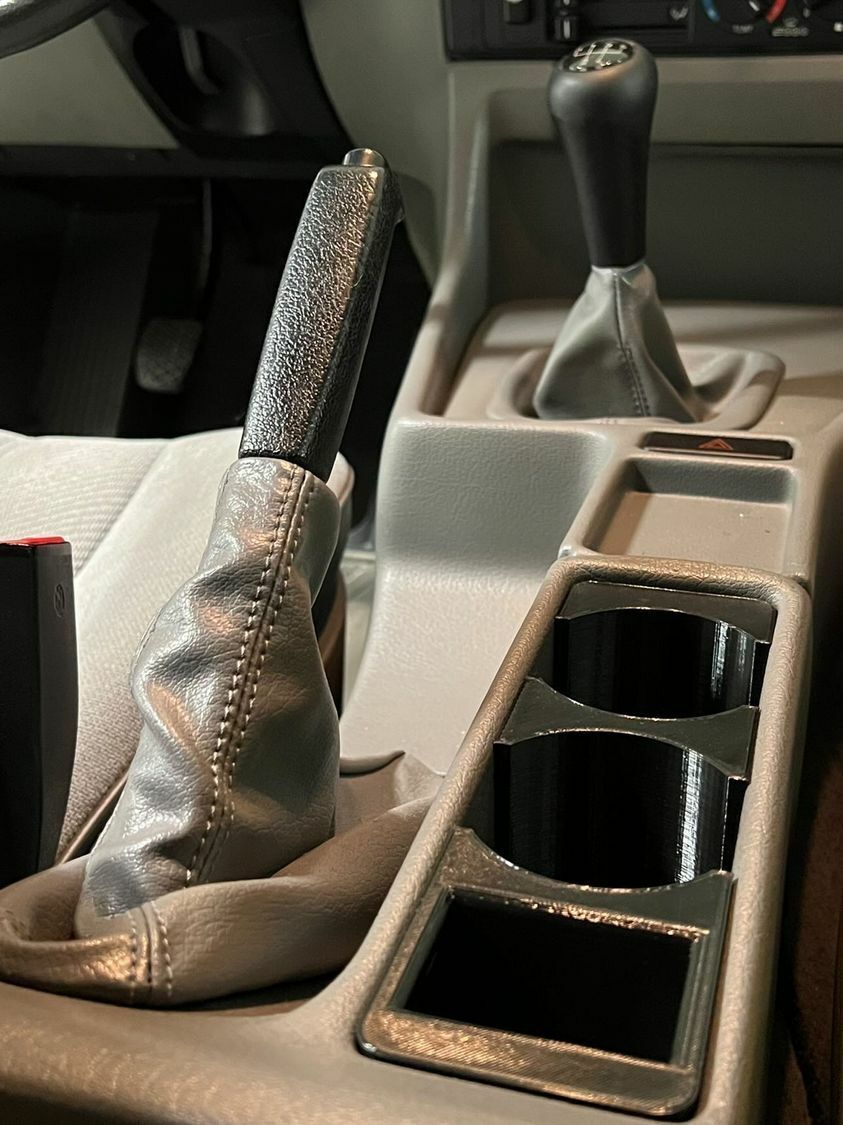 BMW e32 cupholder 7 series